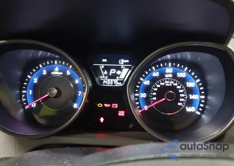 2015 Hyundai Elantra Se из США, поврежденный, VIN 5NPDH4AE3FH651839